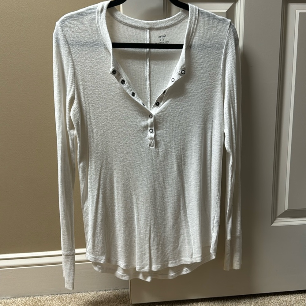 Aerie size small white long sleeve